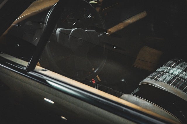 Prädiktive Analyse-Dashboard mit Ausfallwahrscheinlichkeiten und Wartungsempfehlungen